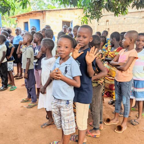 Des enfants de l’école EPL Le Savoir Universel